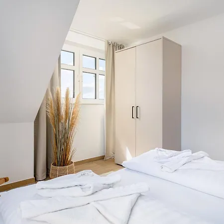 Hafenkiste 3, Neu In Zentraler Lage Mit Garten, 2 Baeder Holiday home