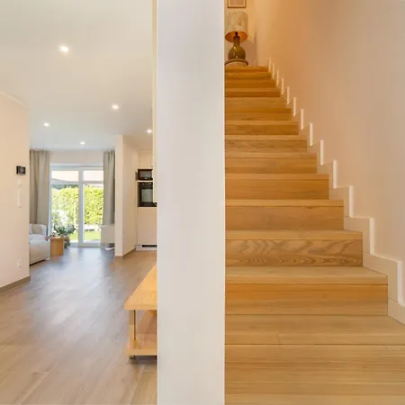 Ferienhaus Hafenkiste 3, Neu In Zentraler Lage Mit Garten, 2 Bäder *